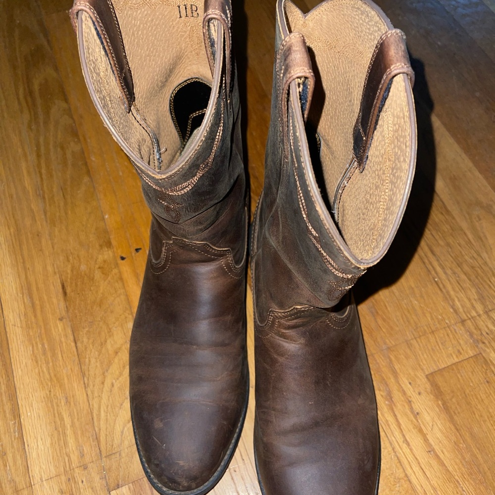 Ariat Dark Brown Leather Western Boots